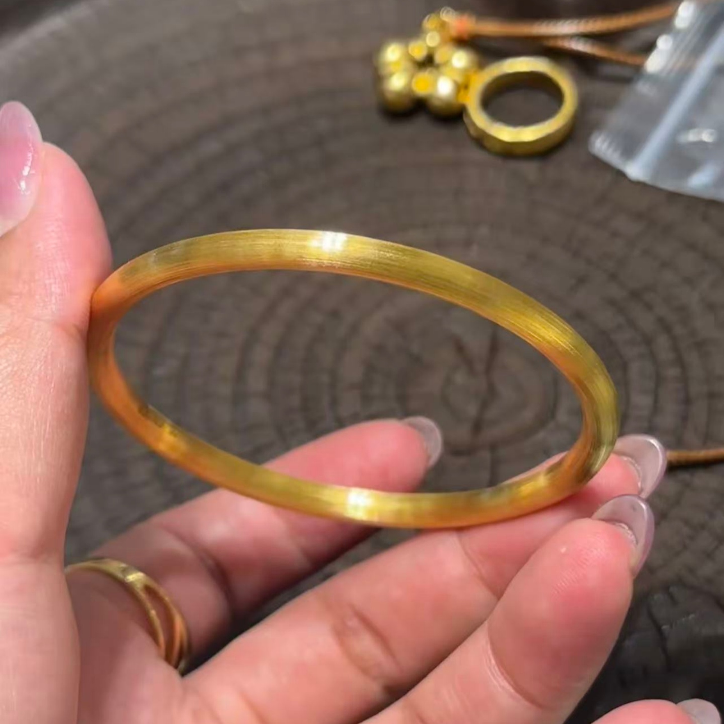 卡纯诗金店同款沙金仿真金古法拉丝素圈手镯女手环黄金色镯子新款