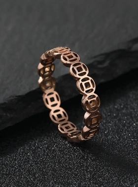不锈钢饰品 镂空招财铜钱转运食指钛钢戒指 几何个性复古情侣戒指