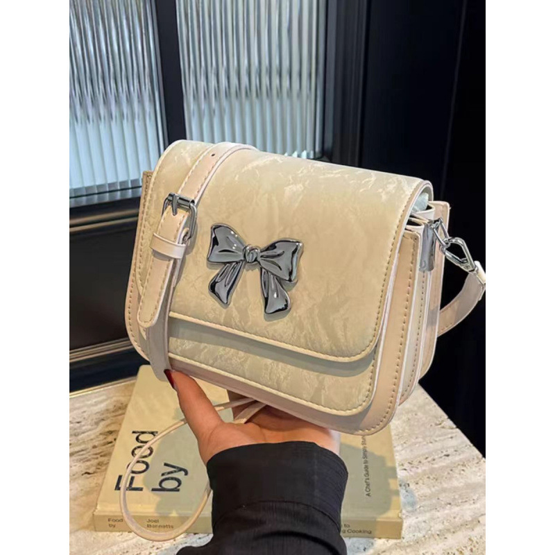 高级感洋气小包包新款蝴蝶结小方包休闲百搭单肩斜挎包小众实用X1