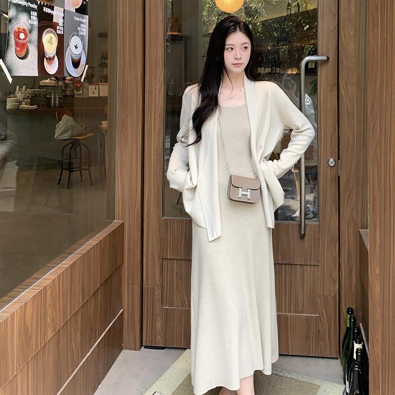 烟雾公子 方领针织背心裙无袖收腰吊带裙杏色法式高级打底连衣裙