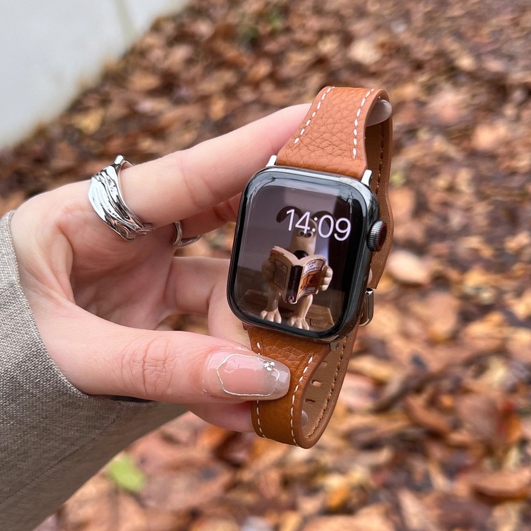 百搭基础款缝线真皮内环扣表带