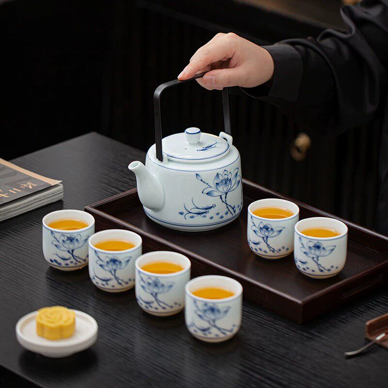 手绘鱼戏提梁壶套装功夫茶具家用现代一壶六杯中式陶瓷茶壶茶杯