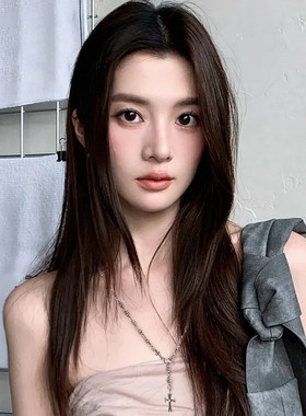 冷淡风十字架项链2025新款爆款街头潮流长款吊坠个性时尚锁骨链女