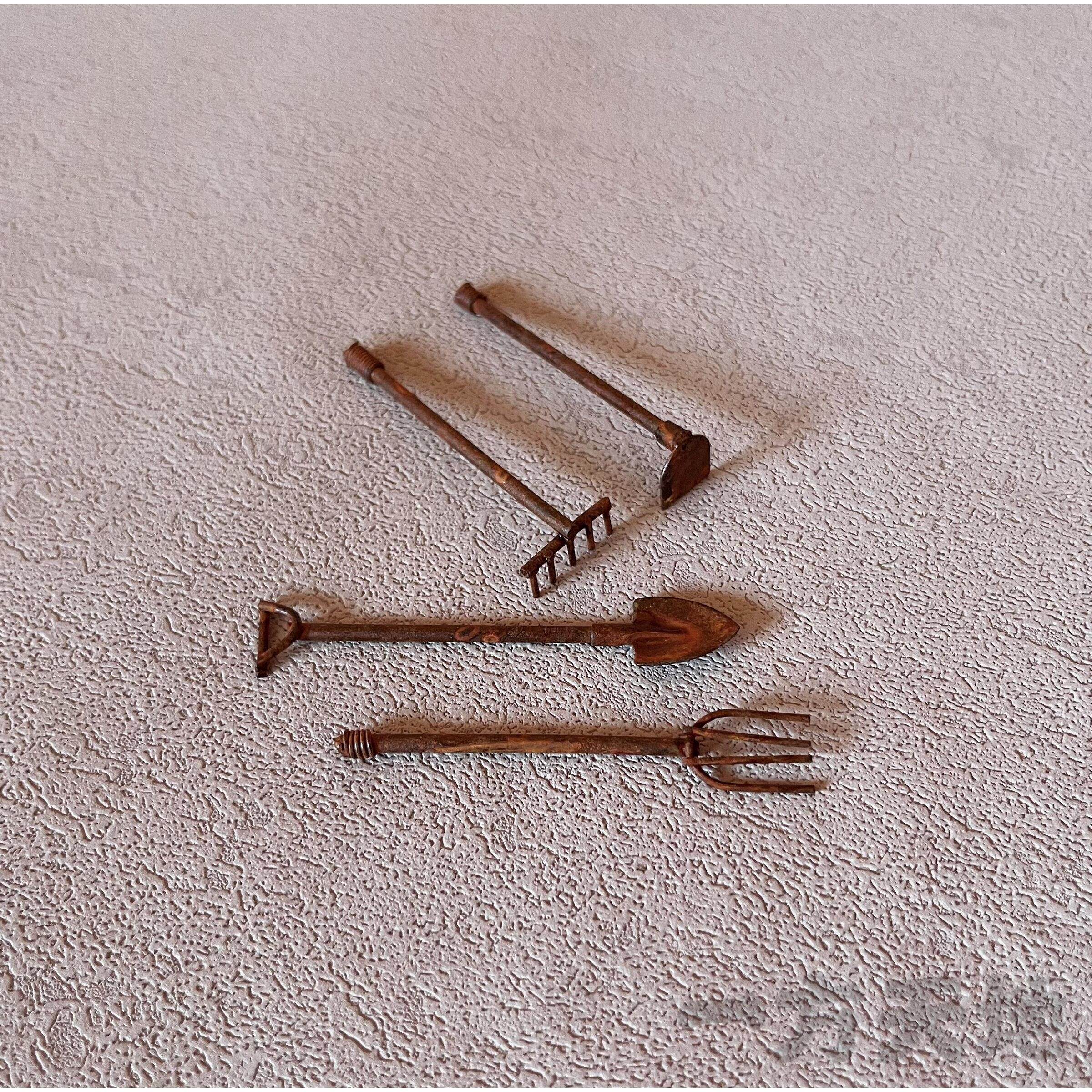 场景模型仿真微缩农具迷你小铁锹铁耙锄头 叉子 微景沙盘道具摆件
