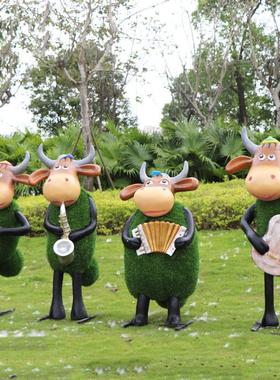 户外牛雕塑草皮羊摆件动物音乐元素景观户外园林草坪装饰造景绿雕
