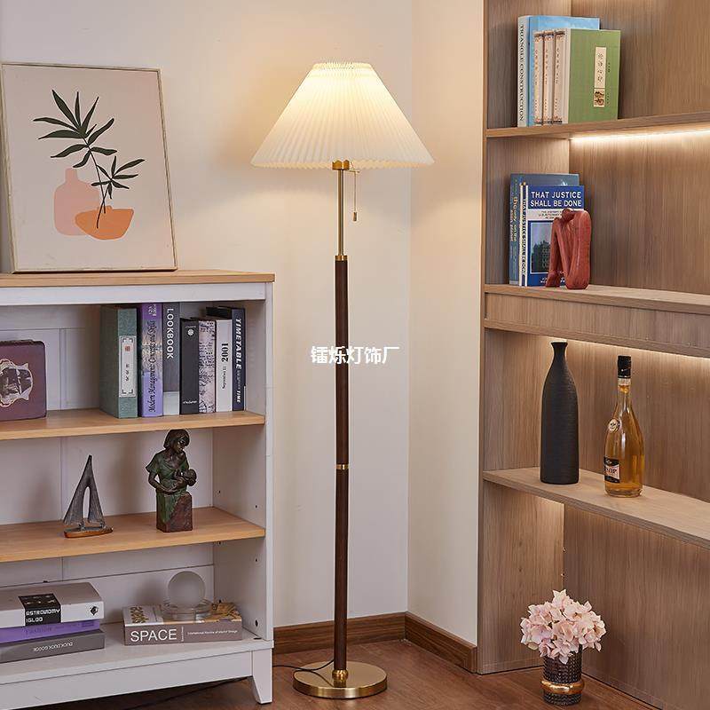 落地灯客厅2024新款美式复古沙发旁边高级感简约书房卧室立式台灯