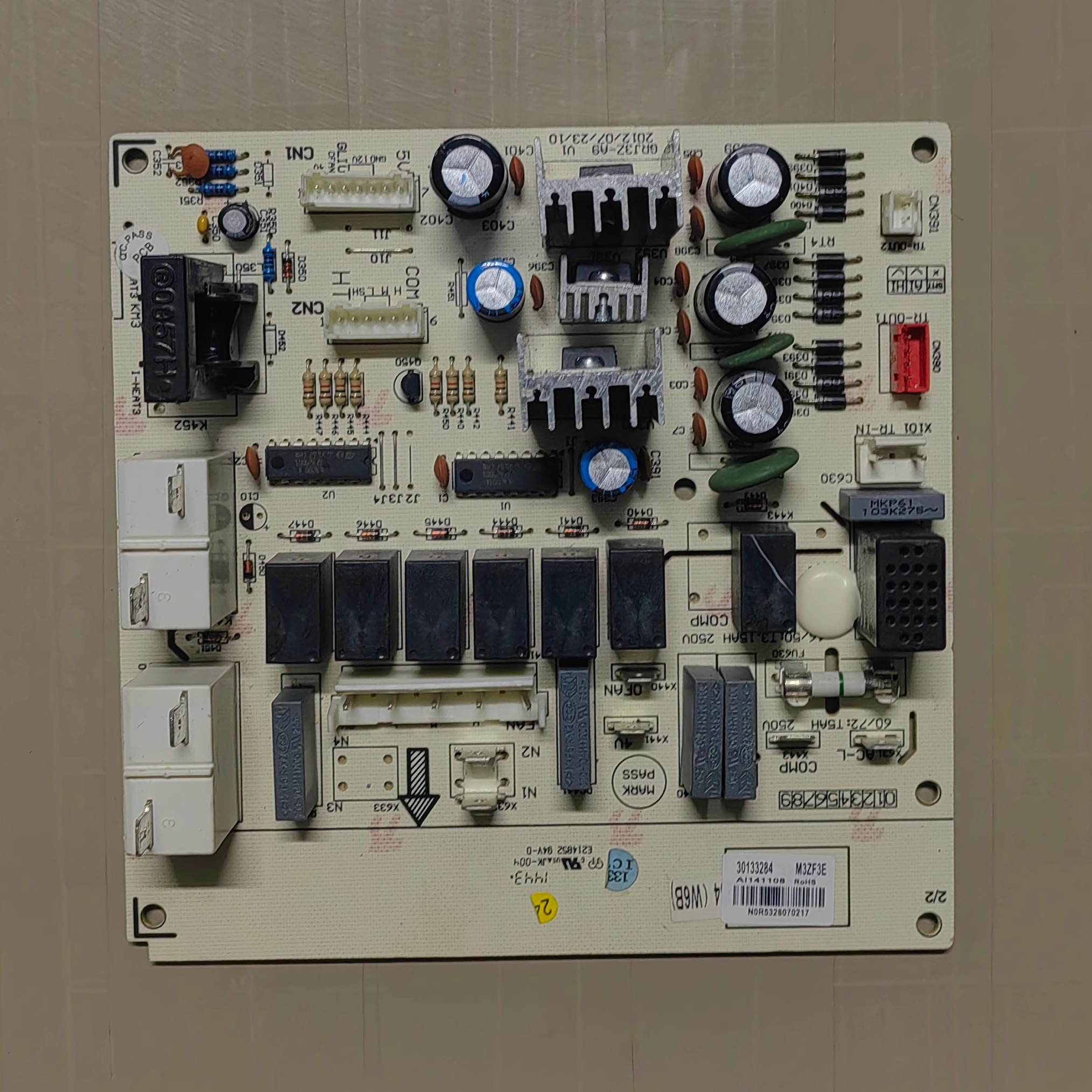 格力3P悦风鸿运满堂柜机空调主板M3ZF3E 30133284电脑板GRJ3Z-A9