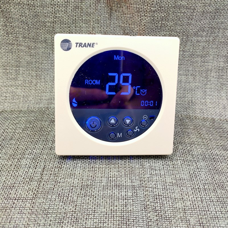 特灵款中央空调液晶温控器特灵TM5X风机盘管O开关空调液晶温控器