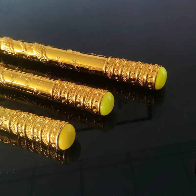 爆款自动伸缩火尖枪 哪吒红缨枪中式 兵器金箍棒庙会地摊少儿玩具