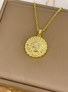 复古时尚太阳光芒小圆牌项链 女士个性钛钢简约铜18k金吊坠锁骨链