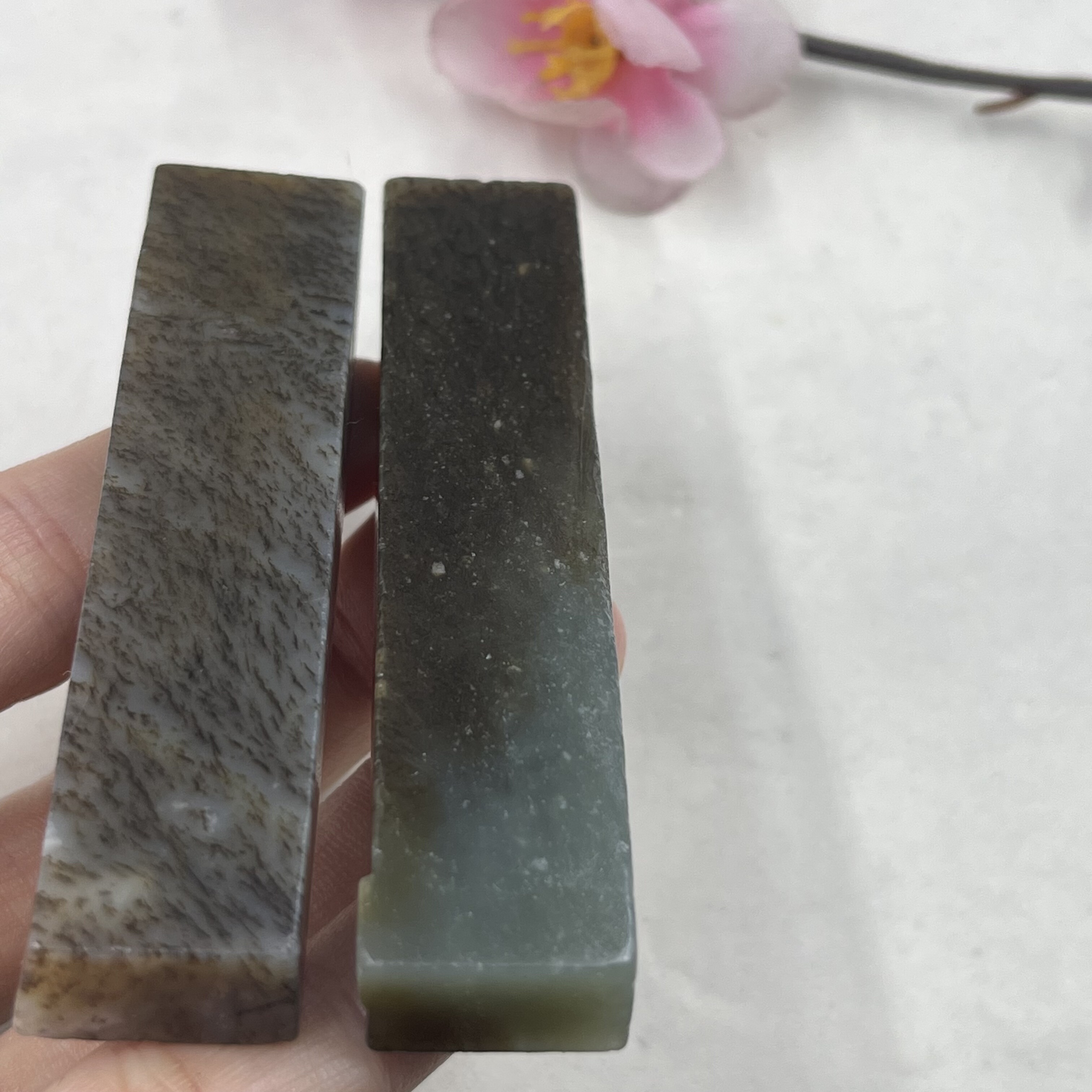 2件价新疆和田玉糖青玉且末牌子边角料镇尺镇纸下脚料毛料包邮t