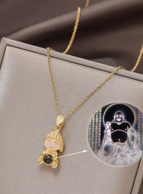 网红钛钢金色小萌佛玉佛项链 带货转运弥勒佛锁骨链