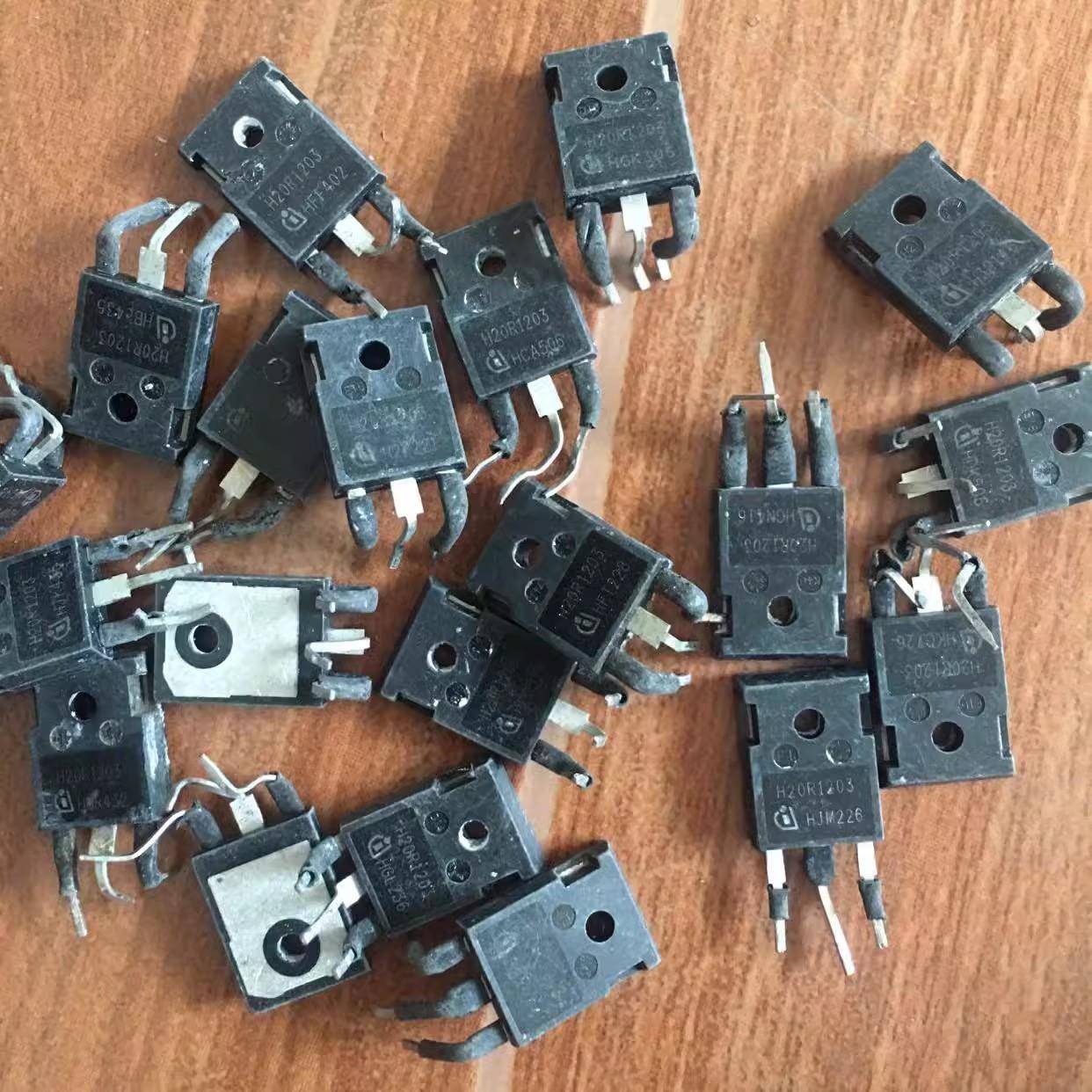 电磁炉专用功率管 H20R1203 镜面 原字拆机 20A 1300V 进口 拆机