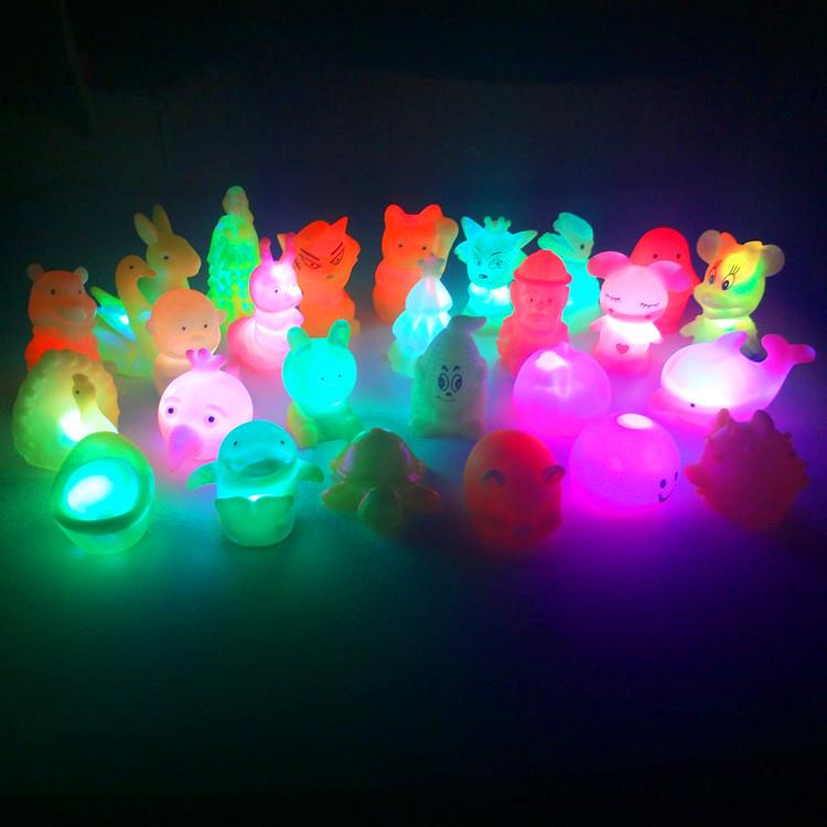 七彩发光小夜灯套圈圈儿童玩具地摊全套闪光夜市摆摊小商品