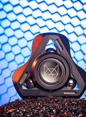 逍遥浮世｜灵狐3指尖陀螺入门经典版转时持久稳定夜光氚管减压EDC