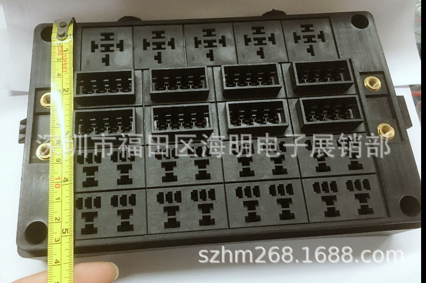 34路电源保险盒分配器总成21汽车改装保险丝控制盒开关控制总成