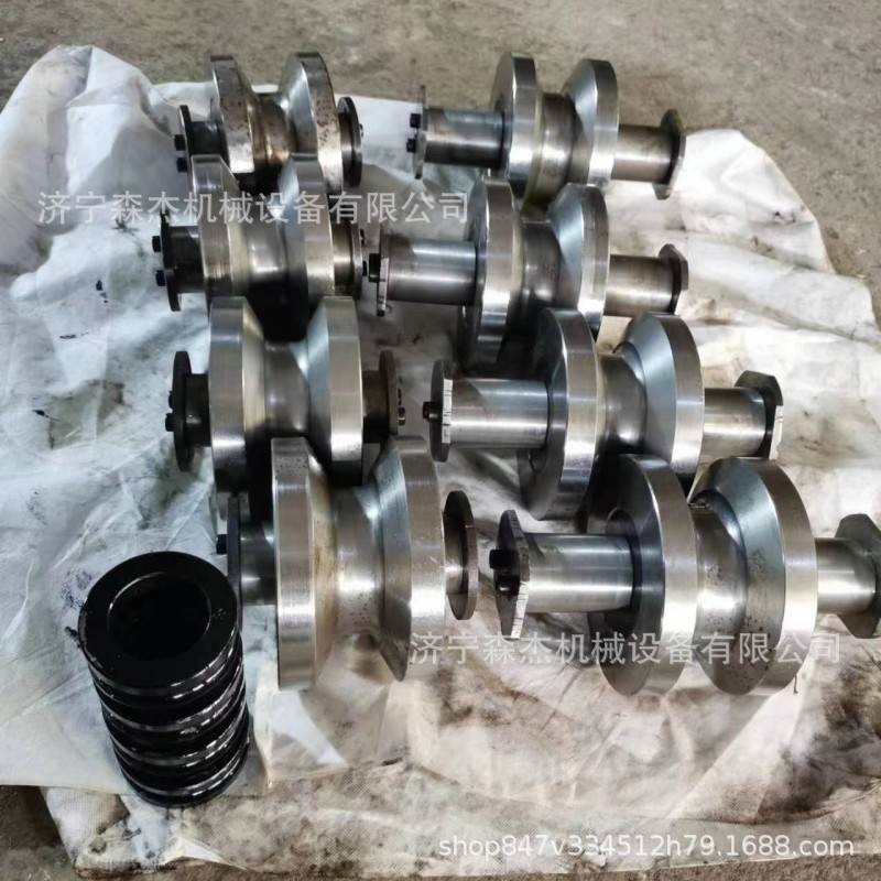 钢筋笼滚焊机配件v型轮带轴承v型轮1.5米2.2米滚焊机v型轮