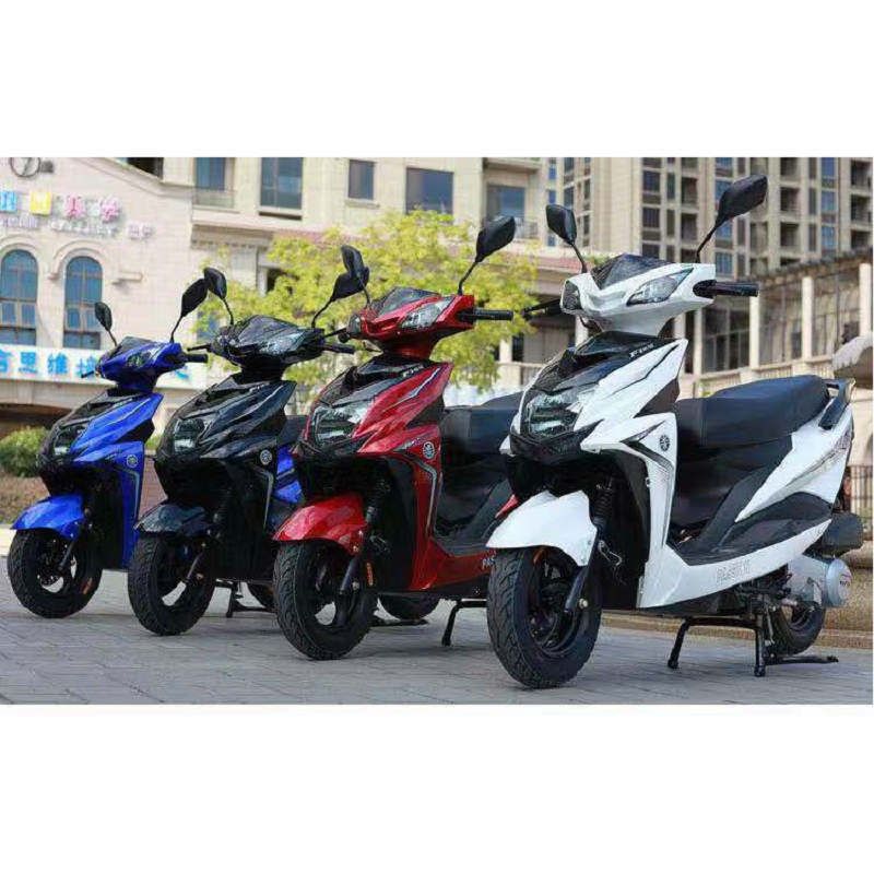 出口车型两轮踏板摩托车燃油摩托车新国标燃油125CC