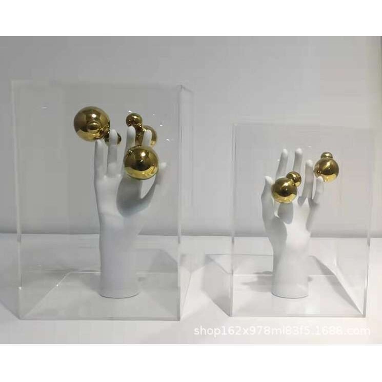 现代简约创意树脂手亚克力罩摆件样板房售楼处桌面书柜架子工艺品