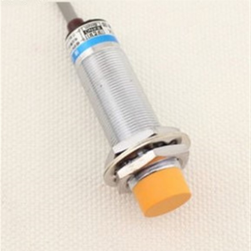 CHIIB/国际工牌沪工接近开关 LJ12A3-4-Z/AX 直流三线NPN常闭 M12