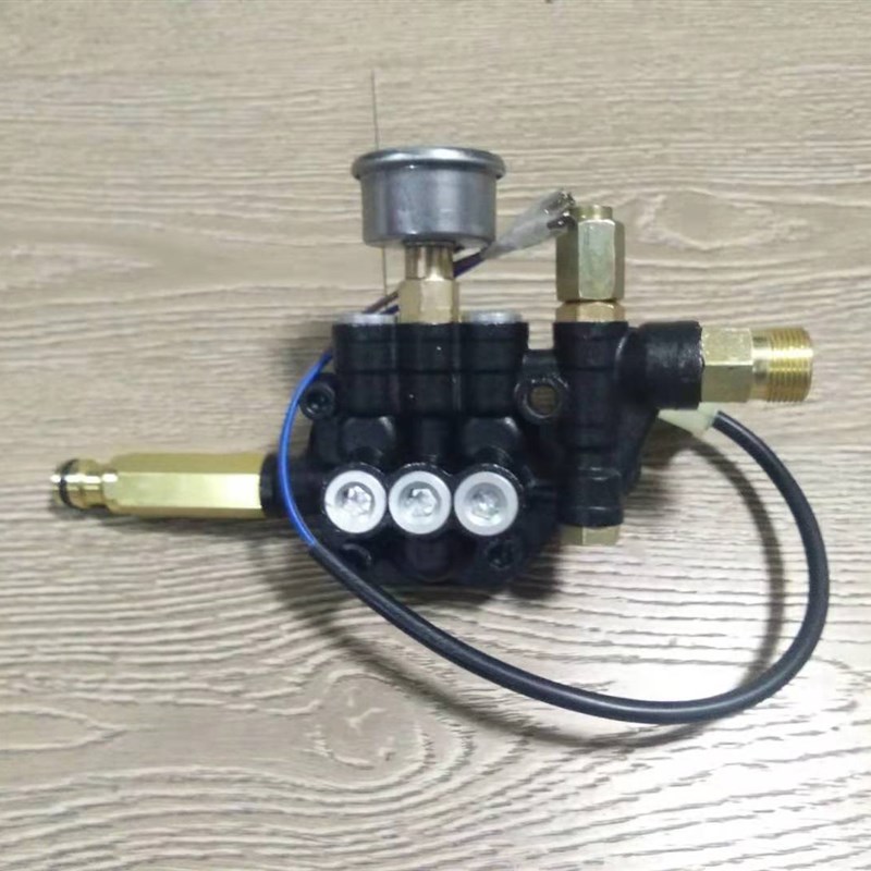 指南车高压洗车机配件泵头总成带压力表微动开关修复水压进出水阀