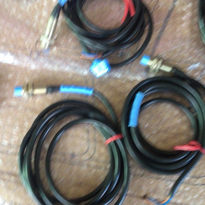 基恩士EV-112U/112M接近传感器、原装正品、库存了1