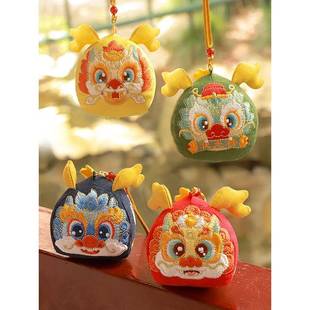 龙年立体香袋绣花龙车挂件传统手工织物礼品车手提车内饰