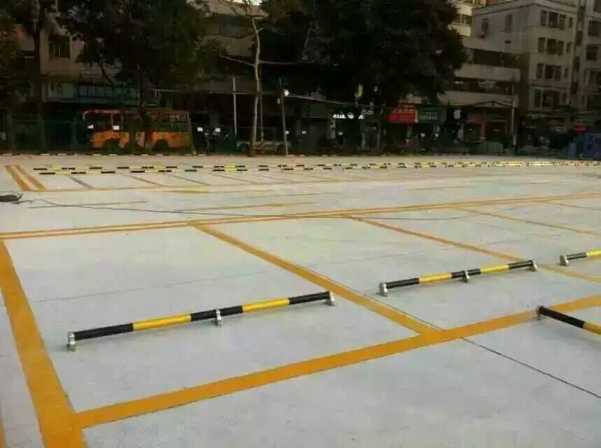 镀锌烤漆钢管挡轮杆 挡轮杆底座 车轮定位器 整套倒车防撞杆