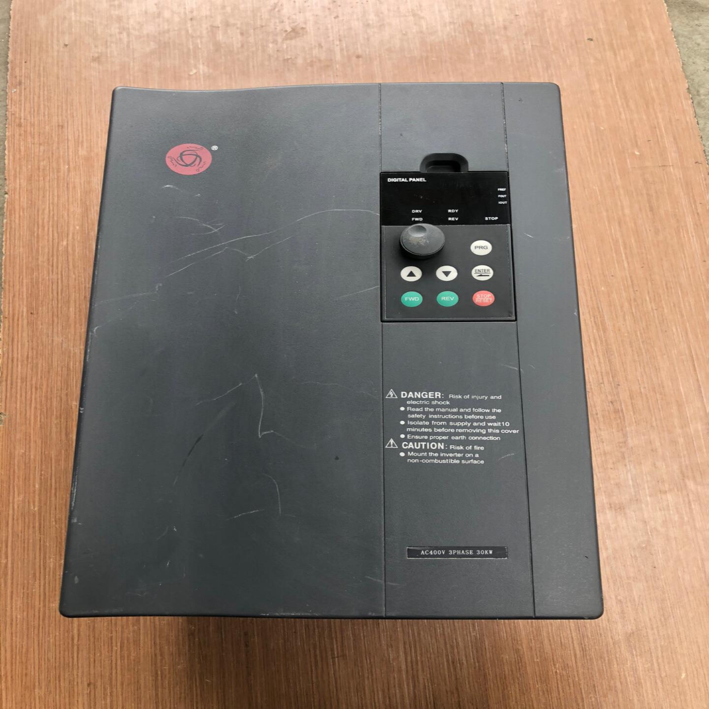 拆机众辰变频器185KW 380V H3400A0018K议价