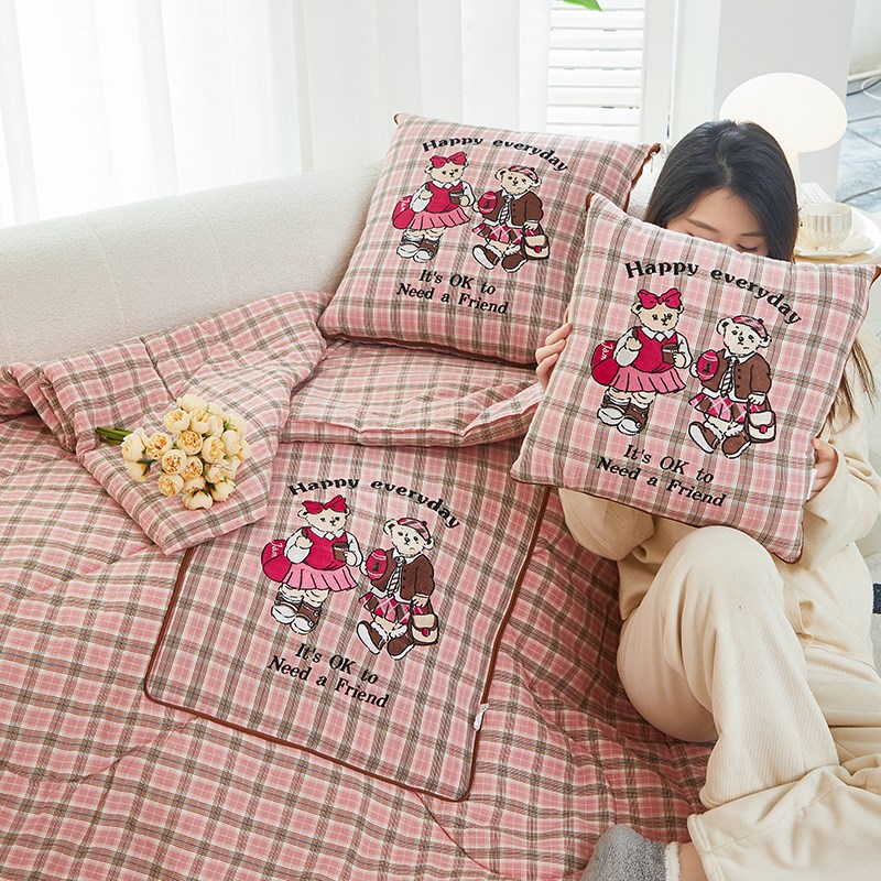 多功能折叠全棉抱枕被子两用车载靠枕办公室午睡空调被卡通熊