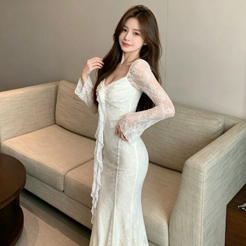 法式白色v领长袖连衣裙女早秋蕾丝拼接修身长裙气质收腰包臀裙子