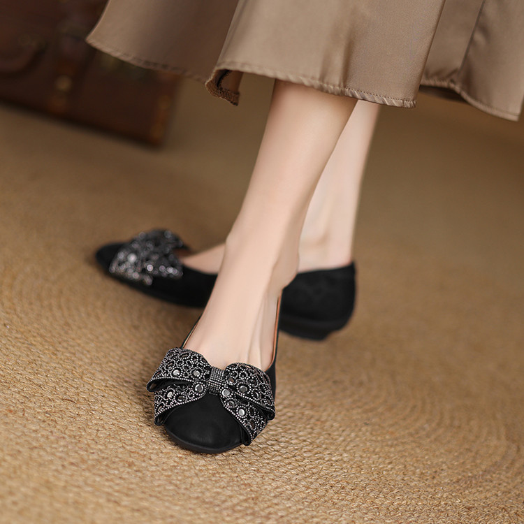 手工女鞋2025新款法式复古黑色大码蝴蝶结方头平跟单鞋女浅口单鞋