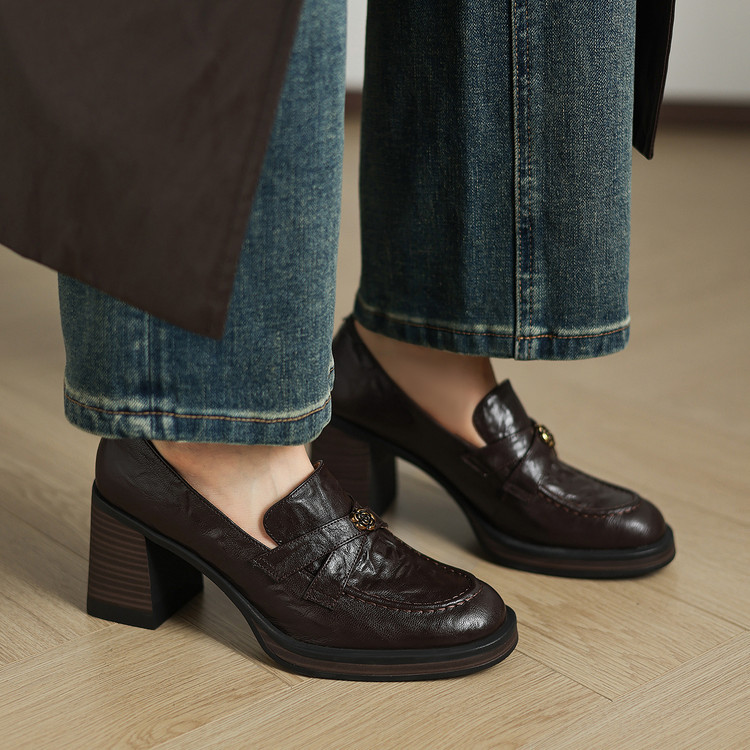 羊皮复古山茶花棕色粗跟乐福鞋女一脚蹬英伦高跟小皮鞋