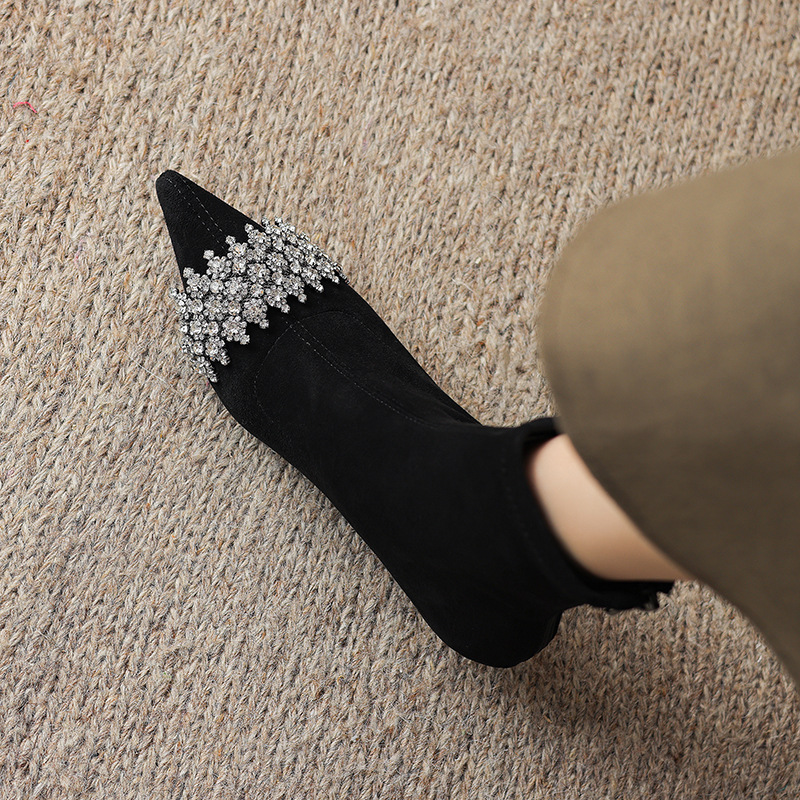 大码女鞋弹力瘦瘦袜靴女2025秋季新款水钻短筒尖头显瘦高跟短靴子