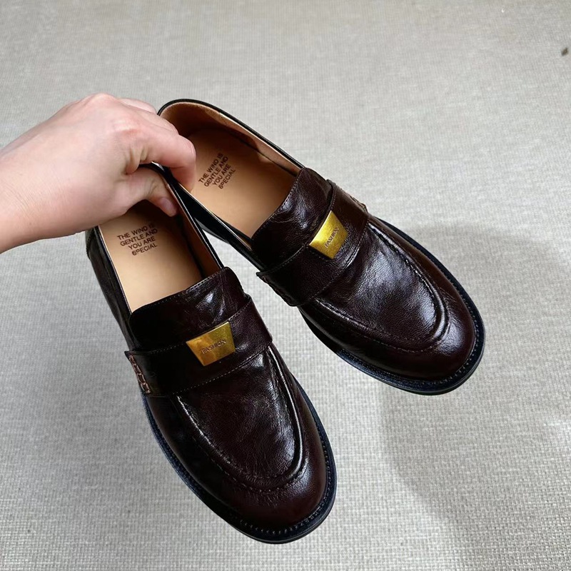 敲软手抓纹羊皮INS风金属扣深口乐福鞋2024秋季一脚蹬懒人单鞋女