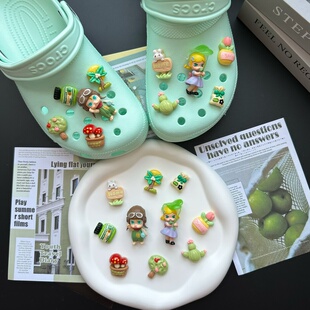 花适配crocs鞋 花泡泡玛特Molly系列鞋 扣智必星 配饰鞋 原创洞洞鞋