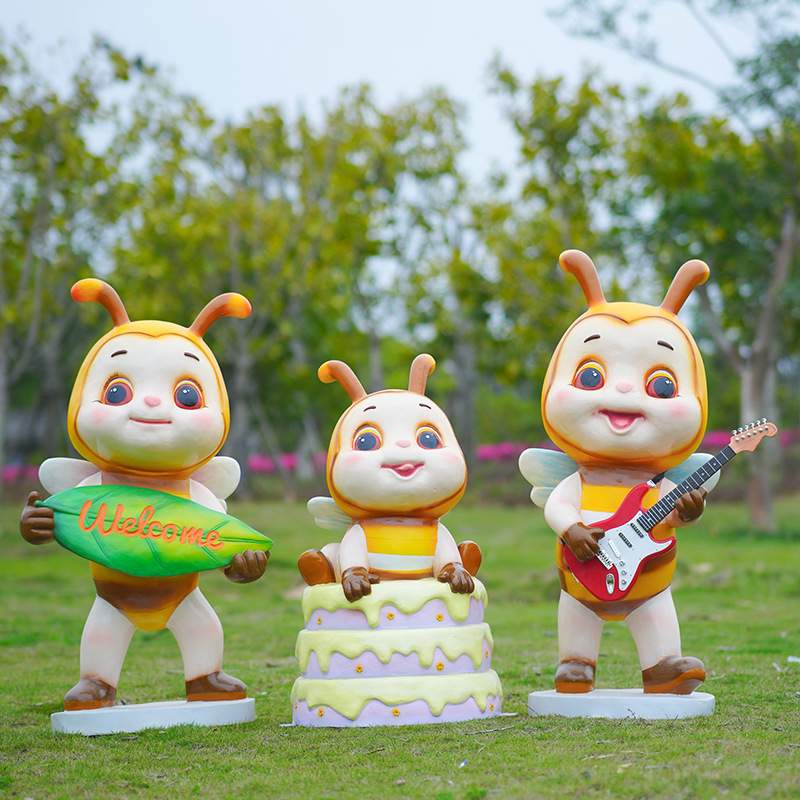 卡通蜜蜂雕塑玻璃钢动物坐凳户外公园林景观草坪小区网红落地摆件