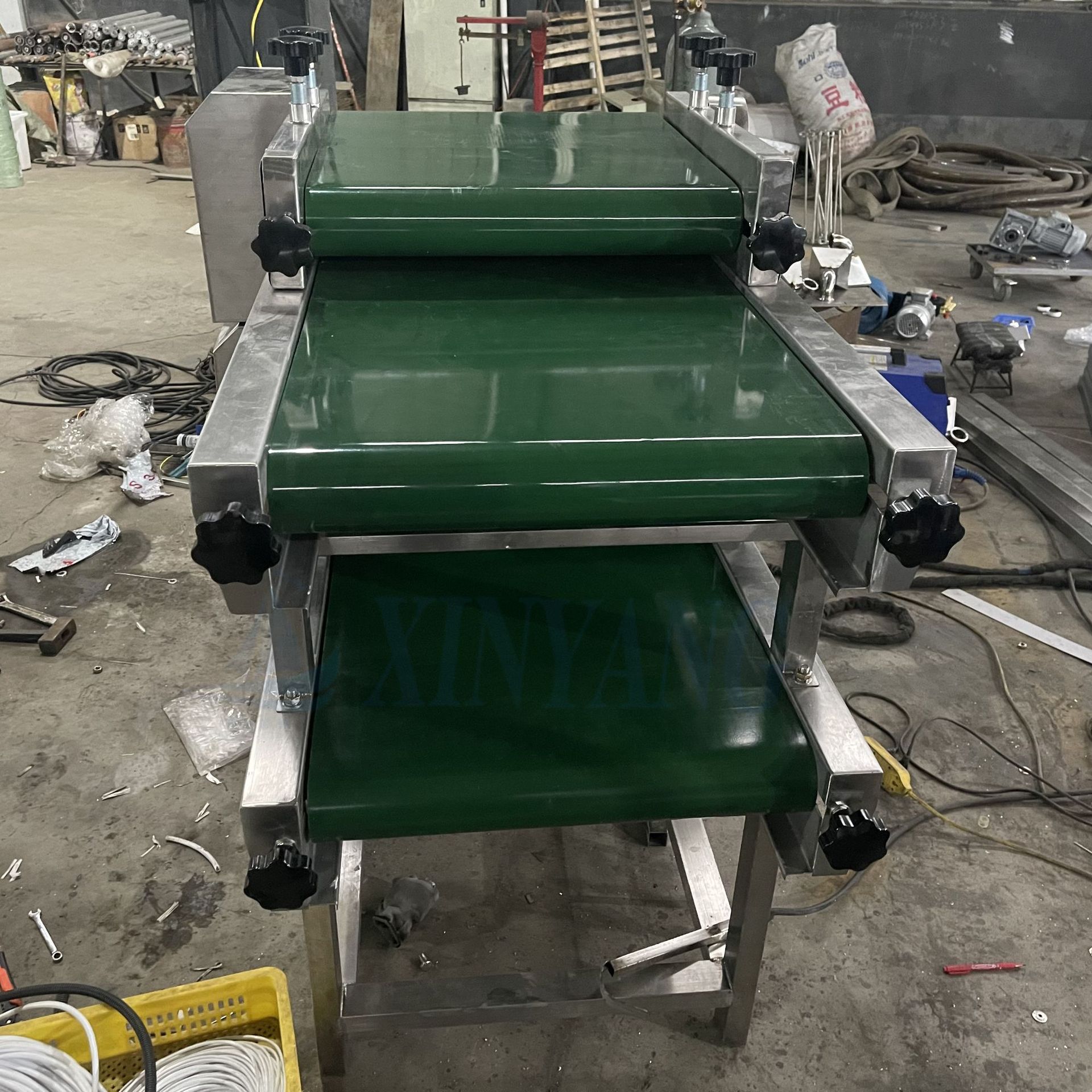 猫条猫粮包装挤压整形机 土豆粉包装袋压袋机 不锈钢式整平机现货