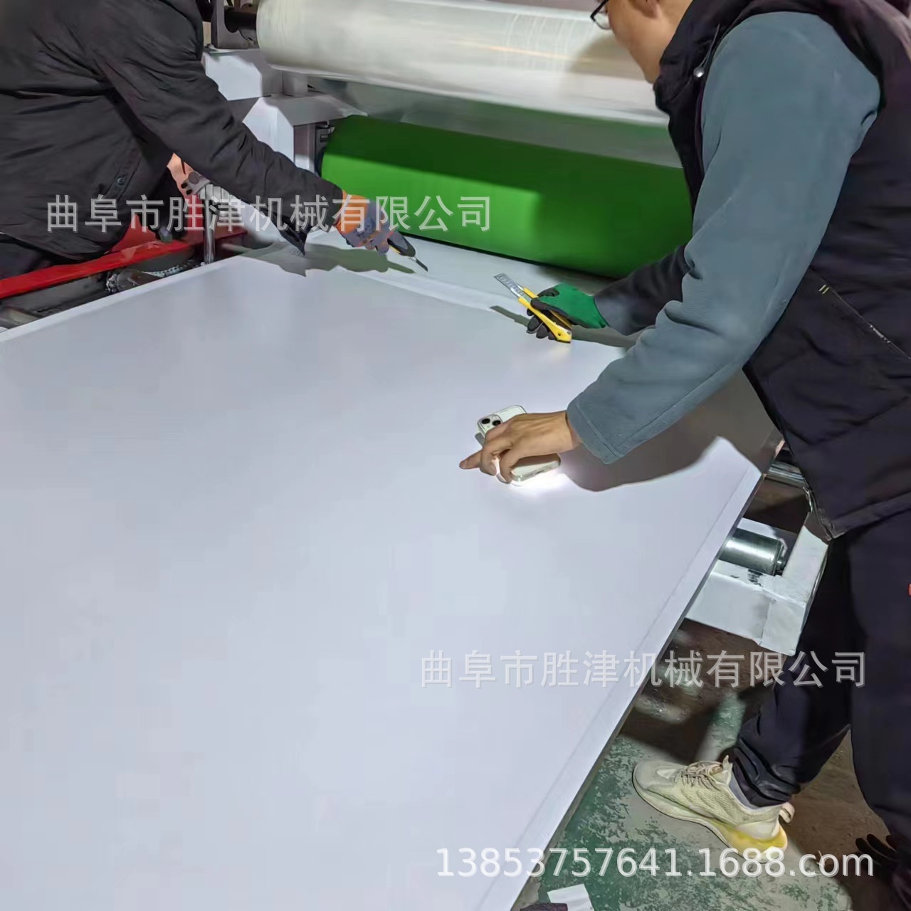 装饰板自动涂胶贴面机 非标款木饰面板PVC贴面机 竹木纤维板复合