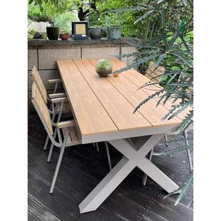 户外塑木桌椅庭院花园休闲室外长桌组合露天商用防水防晒外摆桌子