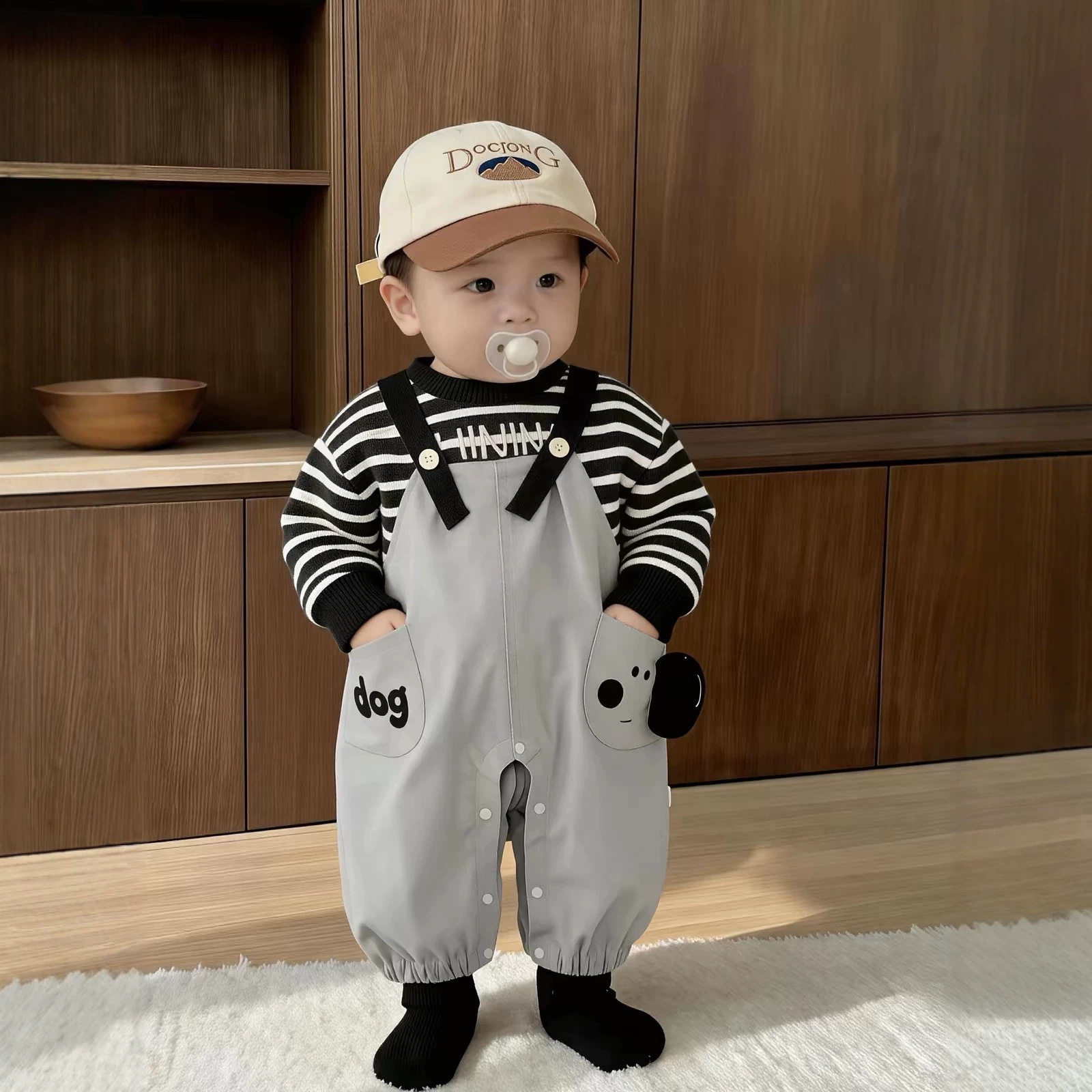 韩式新款婴儿衣服春秋季背带裤套装套装帅气小少爷男宝宝洋气秋装