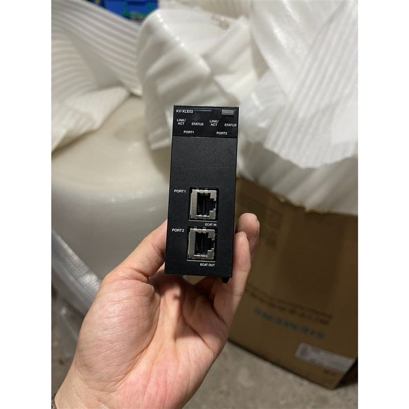 议价基恩士KV-XLE02,成色如图,有一点点划痕,功能包好用,