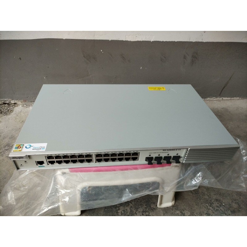 锐捷RG-S2928G-E V3 二层千兆网管交换机,成色非