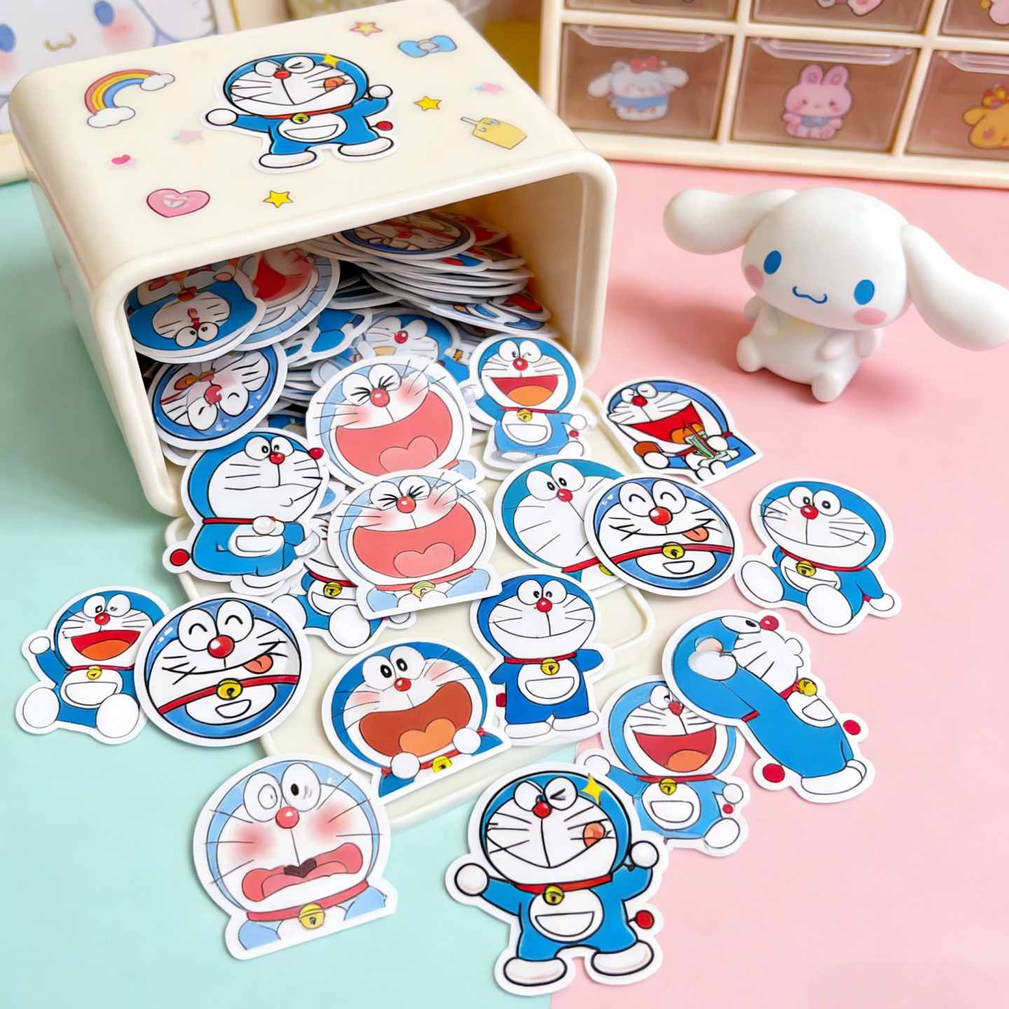 50张动漫可爱网红哆啦A梦卡通机器猫表情包可爱精美贴纸高颜值装饰笔记本头盔拉杆箱吉他滑板文具防水贴画