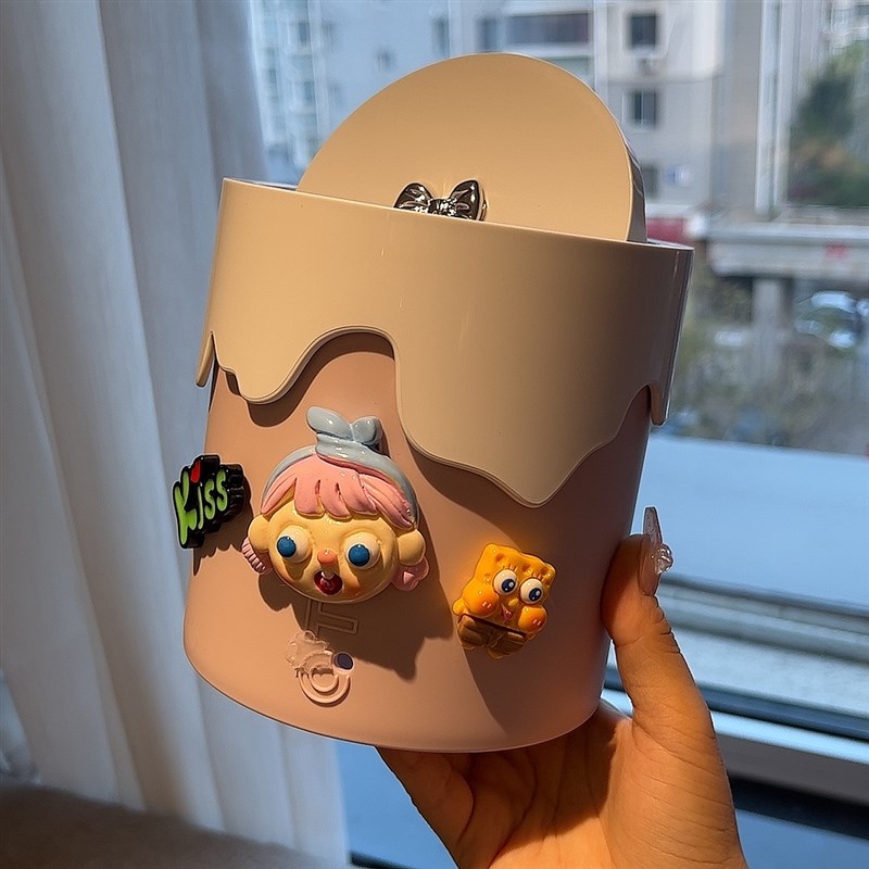 高颜值桌面小号垃圾桶卡通可爱儿童翻盖式迷你茶几餐桌卫生桶纸篓