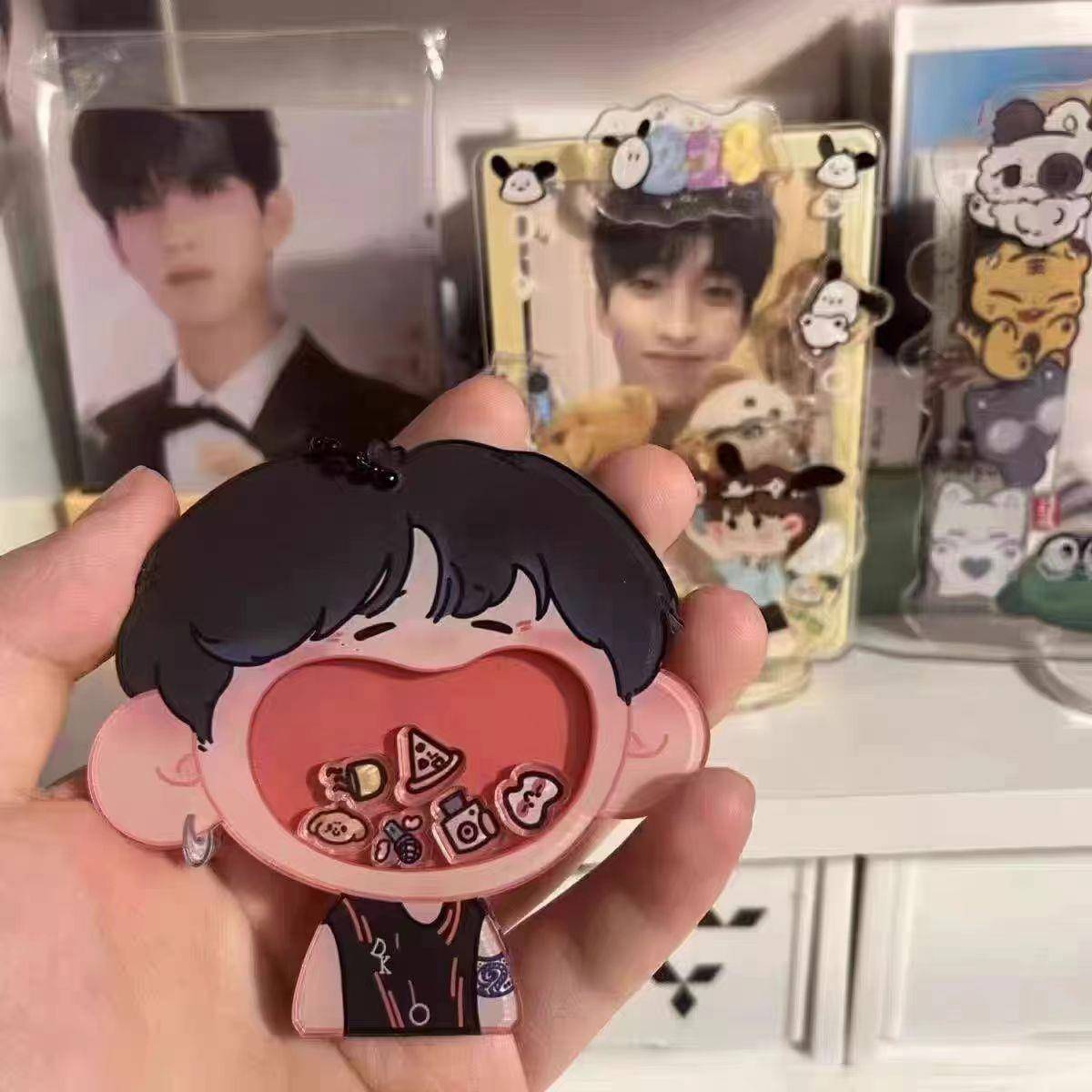 SEVENTEEN权顺荣李硕珉大嘴摇摇乐钥匙扣包挂件亚克力明星送礼物