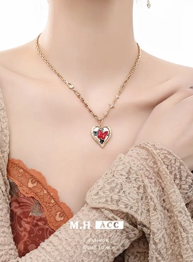 红色爱心项链高级感女冷淡风ins心形锁骨链小众设计树脂吊坠