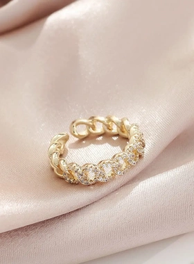 小众设计几何日百搭戒指女缠绕交叉镶锆石指环开口调节食指戒