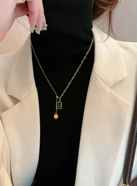 法式轻奢小众设计绿色锆石项链女2025新款高级感钛钢不掉色锁骨链