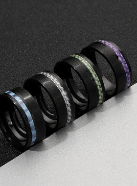 新款时尚简约碳纤维侧边线 不锈钢戒指多色钛钢指环 直供